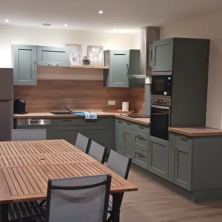 La Maison Du Vicomte Holiday home Varennes (Vienne)